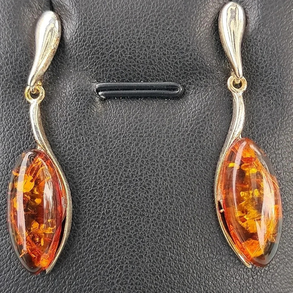 Baltic Amber Drop Dangle Earrings in 925 Sterling Silver. - Picture 2 of 5